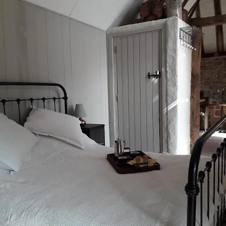 Countryside Tiny House Near Chateau De Hautefort * Boisseuilh