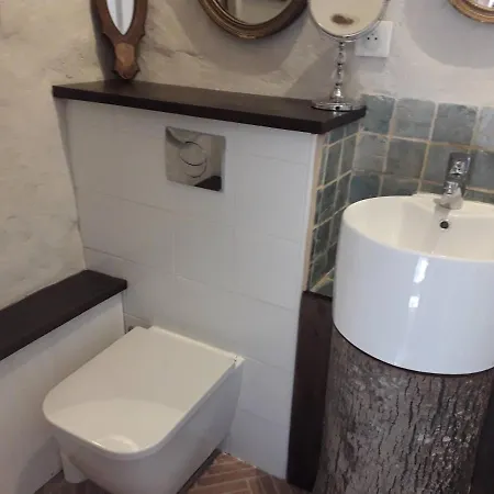 Countryside Tiny House Near Chateau De Hautefort Holiday home *